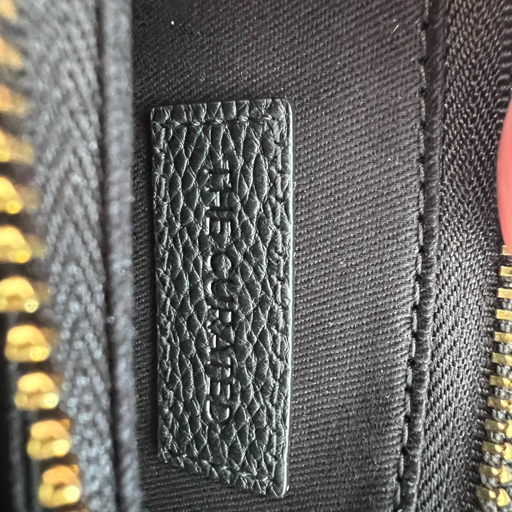 The Curated Elegant Black Leather Shoulder/Crossbody Bag - Picture 9 of 14